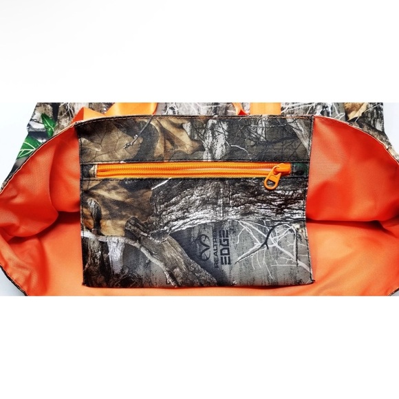 ATMOS x RUSSELL x REALTREE Edge Camo Tote Bag 14x13x4” NWT $50 - Picture 4 of 7